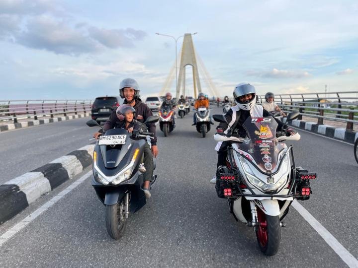 Bangun Kedekatan Ayah dan Anak, Capella Honda Gelar PCX160 Bikers Playland 