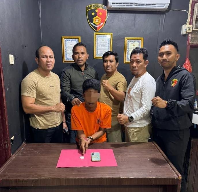 Digerebek di Rumah Kontrakan, Pemuda Ujung Batu Tertangkap Simpan Sabu 