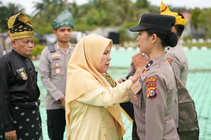Polres Rohul Launching Tanjak Unak Serantau, 614 Personel Resmi Gunakan Atribut Melayu