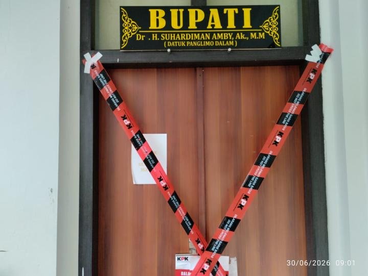 Ruang Kerja Bupati Kuansing Disegel KPK