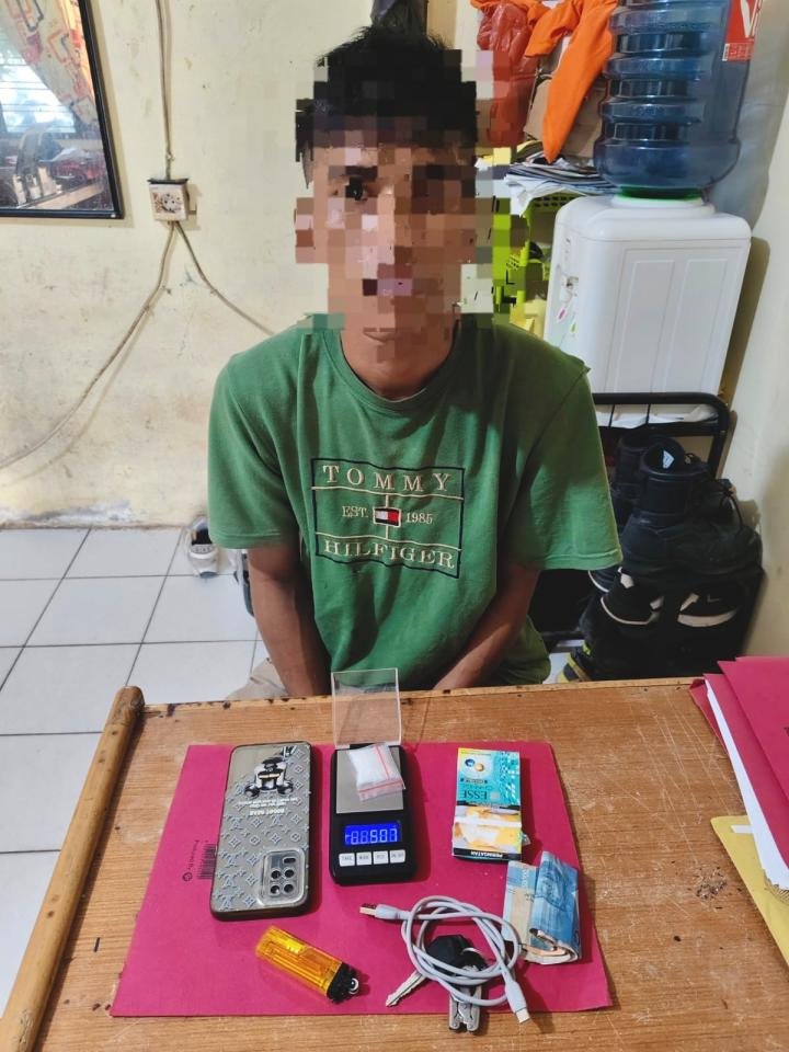 Polsek Pangkalan Kuras Tangkap Pengendara Sepeda Motor Bawa Narkoba