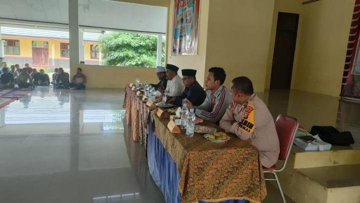 Bhabinkamtibmas Polsek Sungai Apit Minta Masyarakat Jaga Kamtibmas Jelang Pilkada Siak