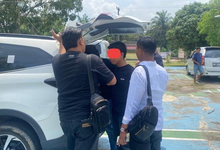 Curi Mobil Mantan Bos, Eks Sales Diringkus Polisi di Pekanbaru