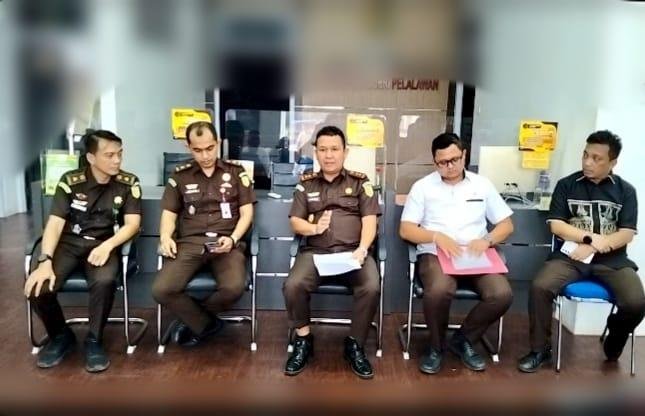 Kejari Pelalawan Cekal 28 Orang-Termasuk Oknum Camat atas Dugaan Penyimpangan Pupuk Subsidi