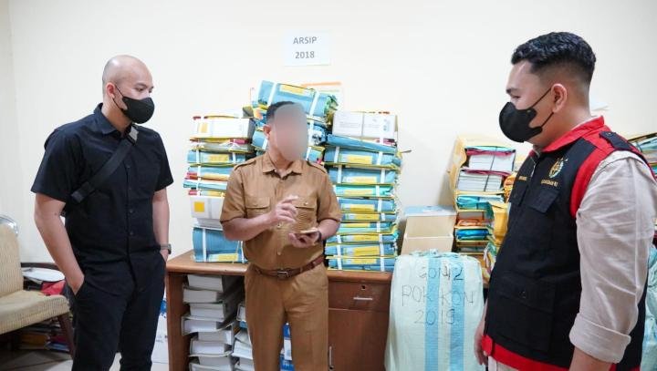 Kejari Geledah Kantor UKPBJ dan Rumah Eks Kabag ULP Siak, Dugaan Pemerasan