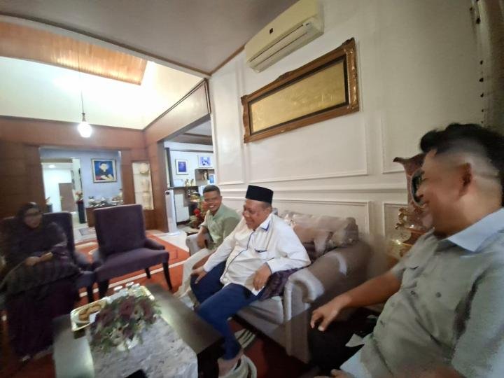 Bersama Wasekjen Pusat, Pengurus SPS Riau Bertakziah ke Rumah Almarhum Zulmansyah 