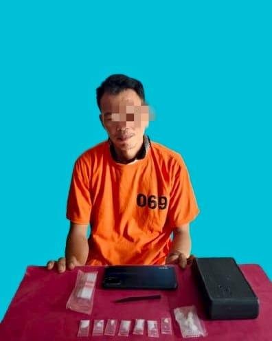Polres Pelalawan Tangkap Residivis Simpan Delapan Paket Sabu