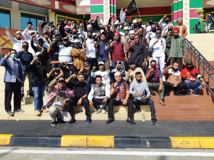 Tolak RUU HIP, Ratusan Massa Datangi Gedung DPRD Riau 