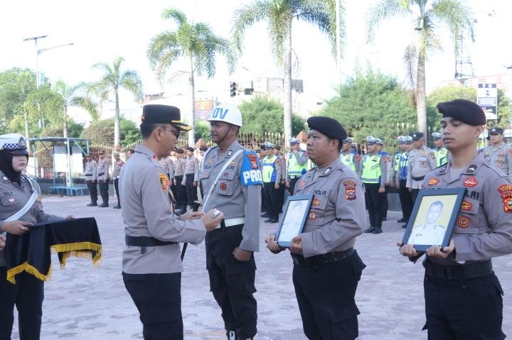 Dua Anggota Polres Dumai Dipecat karena Kesalahan Fatal