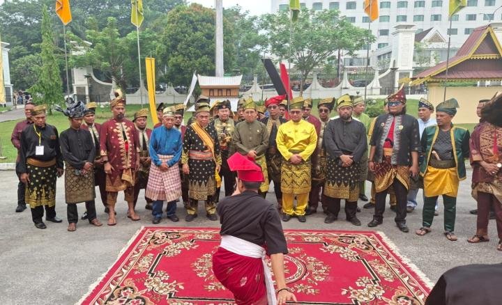 Entakan Cokmar LAMR, Menbud Fadli Zon Soroti Kuatnya Akar Melayu dalam Sejarah Nusantara