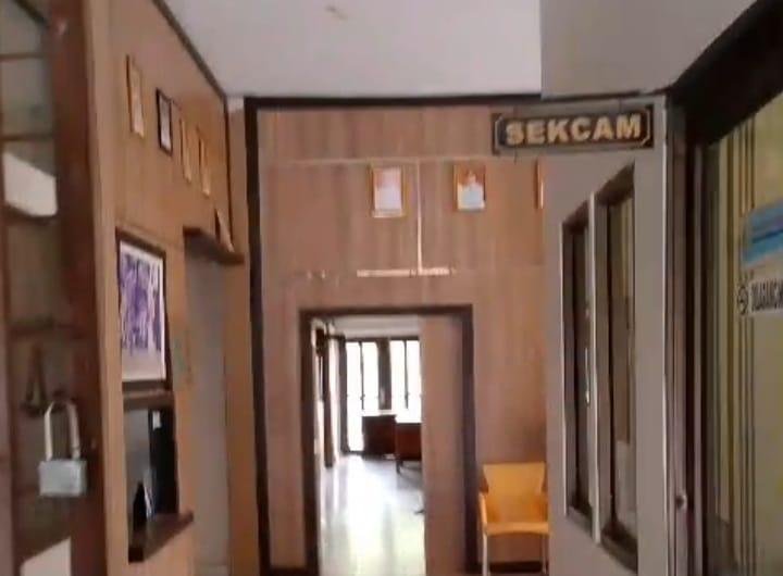 Belum Gajian, Pegawai dan Honorer Camat Pangean Mogok Kerja