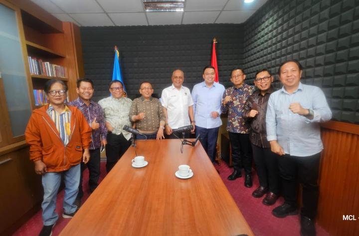 Tampil Pertama di PWI CHANNEL, Wamen Komdigi: Jadi Kanal Informasi yang Kredibel