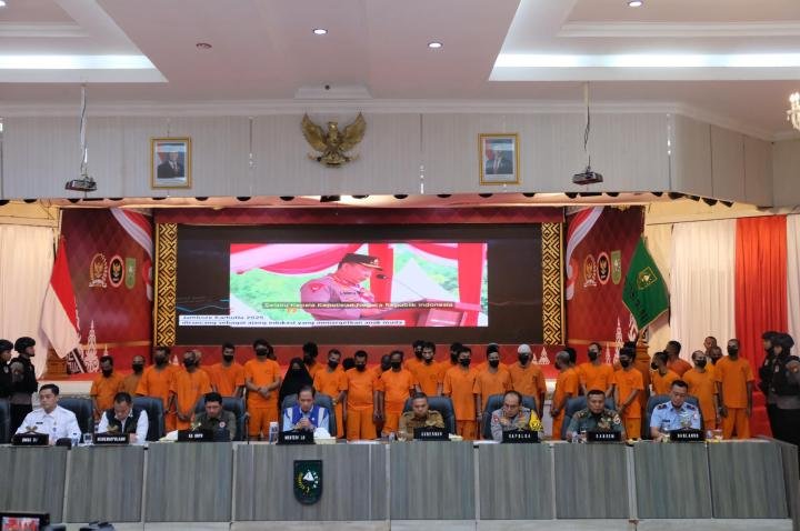 Apresiasi Penanganan Karhutla di Riau, Menteri LHK: Dukung Proses Hukum, Siapa pun Pelaku Ditindak!