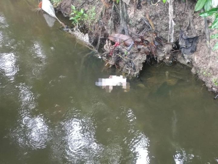 Geger! Orok Bayi Wanita Mengapung di Parit Perumahan Graha Panam Permai