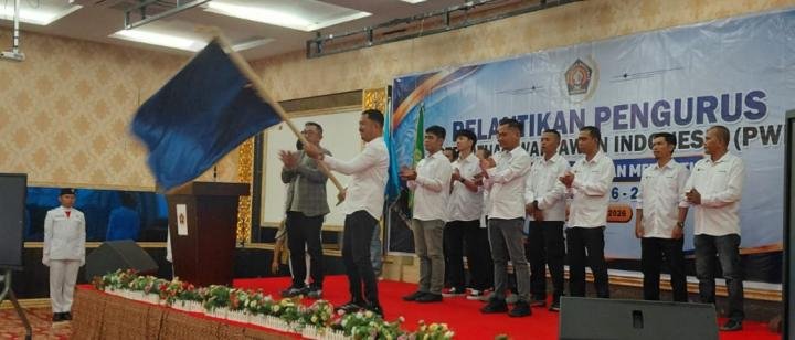 Lantik Pengurus PWI Meranti Periode 2026-2029, Raja Isyam: Jaga Integritas!