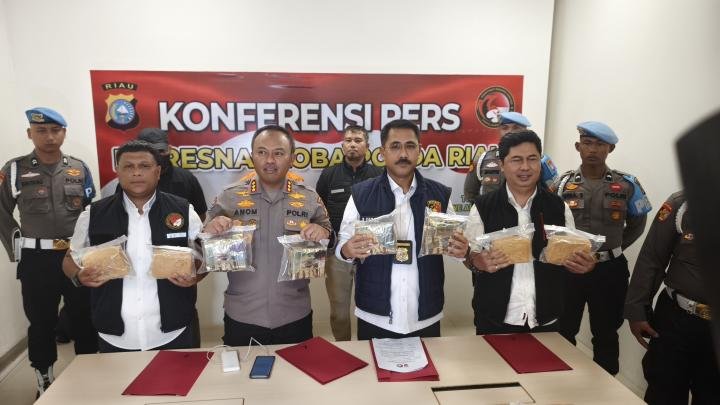 Sekuriti Ditangkap saat Hendak Transaksi 14 Kg Sabu di Kawasan Industri Eco Green