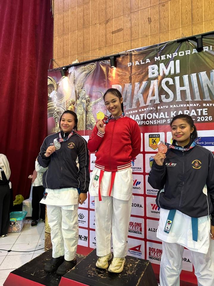 Bripda Jessica Raih Gelar Best of The Best Piala Menpora Karate TNI/Polri