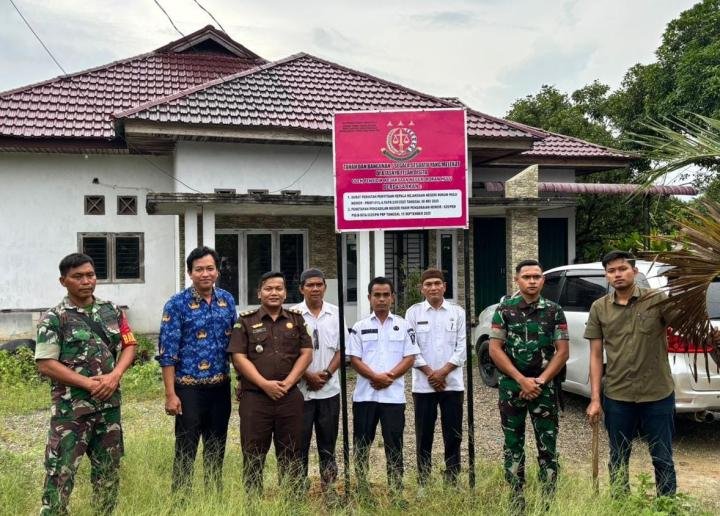 Kejari Rohul Sita Aset Kepsek dan Bendahara SMAN 1 Ujung Batu, Dugaan Korupsi Dana Bos