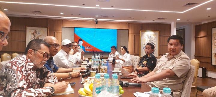 Menteri PKP Bersama PWI Sepakat Fasilitasi 5.000 Rumah Subsidi untuk Wartawan