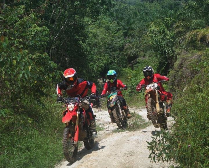Capella Honda Ajak Bikers Buktikan Ketangguhan CRF150 di Alam Bangkinang
