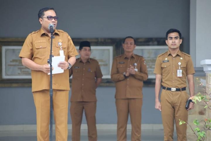 Sekda Pekanbaru Dorong Pegawai Bapenda Lebih Agresif Kejar Target PAD