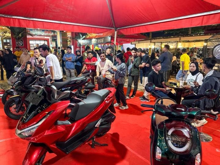 Heat Show Off Honda Exclusive AT Ujung Batu Berlangsung Semarak 