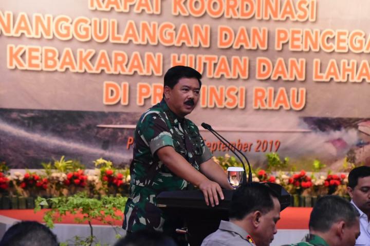Panglima TNI Janji Copot Bawahannya  Sesuai Perintah Presiden