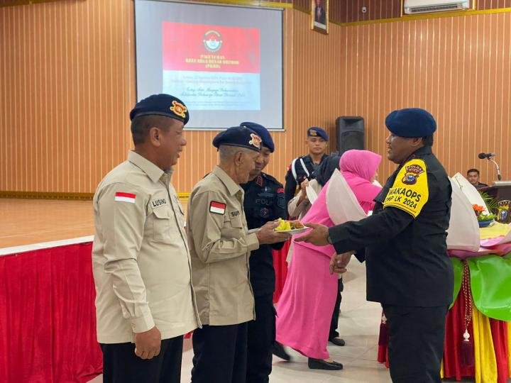 Syukuran HUT ke-VIII PKBB, Dansat Brimob Polda Riau Santuni Tiga Keluarga Anggota yang Almarhum