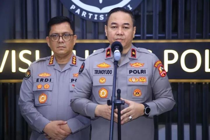 Mabes Polri Mutasi Wakapolda Riau, Pejabat Utama dan Kapolres Jajaran