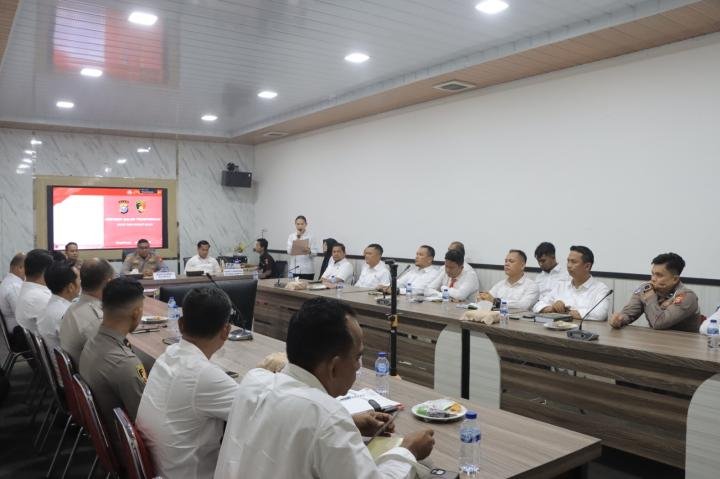 Bekali Penyidik dengan KUHP dan KUHAP Baru, Kapolres Kampar: Tingkatkan Profesionalisme