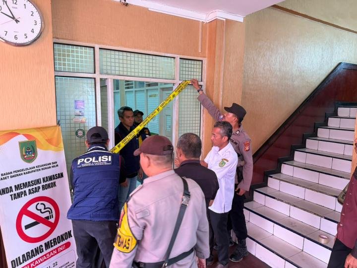Usai PUTR, Polda Riau Kini Geledah Kantor BPKAD Rohil