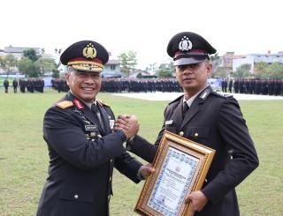 Heroik! Sambil Bonceng Anak yang Masih Balita, Bripka Agus Tangkap Pencuri 