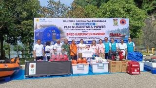 PLN Nusantara Power UP Pekanbaru Berikan Bantuan Penanggulangan Bencana ke Pemkab Kampar