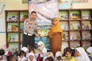 Polres Rohul Ajak Pelajar Jadi Garda Terdepan Cegah Karhutla melalui Police Go School 