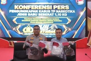 Polres Kampar Gagalkan Penyeludupan 1 Kilo Sabu Tapung Hilir
