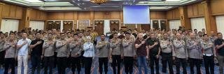 Buka Pelatihan Public Speaking, Wakapolres Rohul: Komunikasi Penting di Era Keterbukaan Informasi 