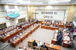 Di Depan Kapolri, Anggota Komisi III DPR RI Puji Program Green Policing Polda Riau