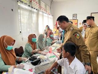 Pastikan Program Berjalan Baik, Wako Pekanbaru Tinjau PKG di 3 Sekolah 