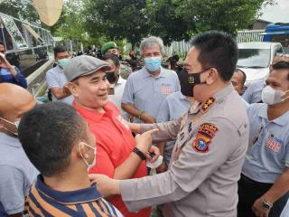 Dua Jenderal ‘Serbu’ PWI Riau, Kapolda: Saya Datang karena Wartawan Adalah Pahlawan Saya