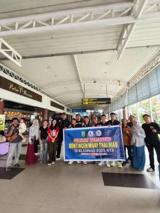 Atlet Muaythai Pekanbaru Terbang Ikuti Kejurnas di NTB, Siap Berlaga dan Bawa Pulang Emas