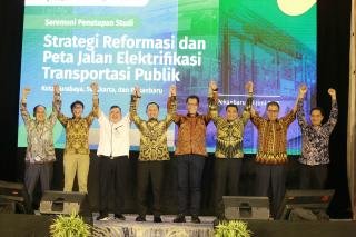 Bus Listrik Mulai Beroperasi di Pekanbaru, Transportasi Publik Ramah Lingkungan 