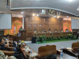 Dinilai Hancur-hancuran, Mayoritas Fraksi di DPRD Kuansing Tolak Pertanggungjawaban APBD 2024