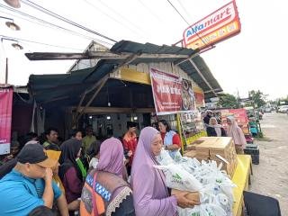 Warteg Gratis Alfamart 2026 Hadir di Pekanbaru dan 33 Kota. Bagikan 60.000 Paket Berbuka Puasa