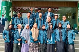 Bangun Kolaborasi Bersama Masyarakat, KKN Umri Kelompok 4 Awali Pengabdian di Kelurahan Tampan
