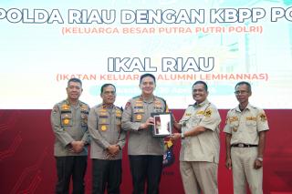 Kapolda Iqbal Gelar Halal Bi Halal bersama KBPP Polri dan IKAL Riau 