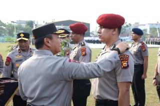 Pimpin Kenaikan Pangkat 937 Personel Polda Riau, Kapolda Irjen Herry Tegaskan Ini