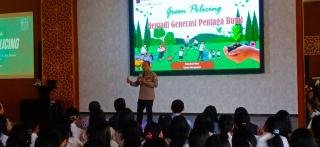 Kapolda Riau Tanamkan Kesadaran Ekologis Sejak Dini di SMA Dharma Yudha