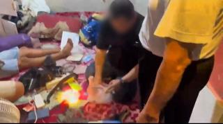 Polisi Tangkap Tangan Pelaku PETI Sedang Timbang Paket Sabu