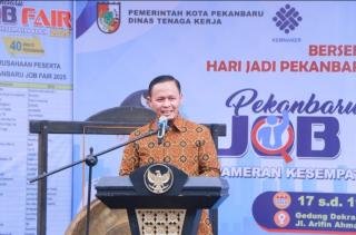 Tinggi Peminat, Empat Ribu Lebih Pelamar Memadati Pekanbaru Job Fair 2026