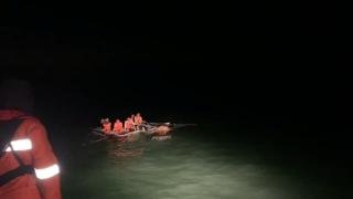 KM Ade Putra Tenggelam, Lima Awak Kapal Terombang-ambing di Selat Malaka-Riau
